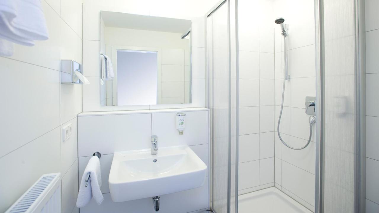 Campuszwei - Hotel & Boardinghouse Лудвигсбург Екстериор снимка
